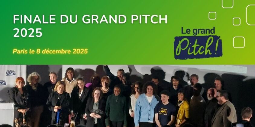 Photo de groupe lors de la cérémonie du 8 décembre 2025